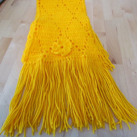 Taller de Abu handmade Yellow Scarf - Picture 2 of 9